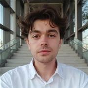 Mon rôle est simple : révéler votre potentiel, dépasser vos limites et vous accompagner là où vous n’imaginiez jamais aller.